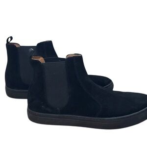 Black Suede Chelsea Boots with Elastic Panels